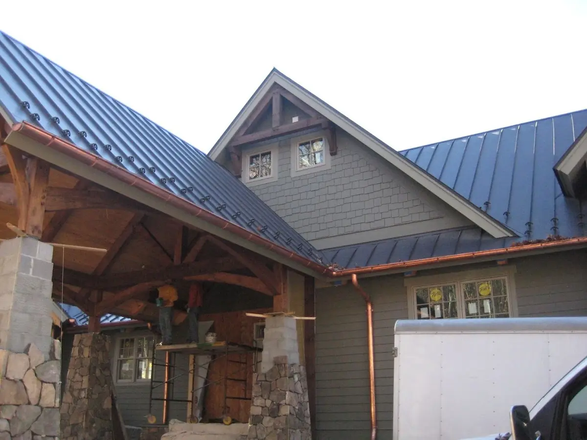 Craftsman Roofing team delivering quality roofing work in Lynnhurst
